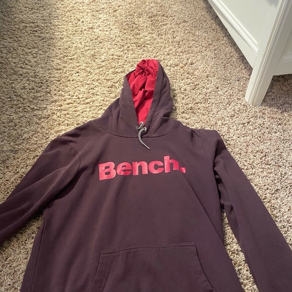 Hoodies and wind breakers ! - Picture 7 of 12